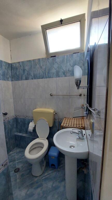 Appartamento 2+1+2 in affitto vicino alla scuola Ali Demi