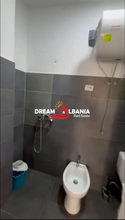Ambjent Zyre me qera ne Myslym Shyr, prane Gjykates se Larte ne Tirane (ID 42611336))