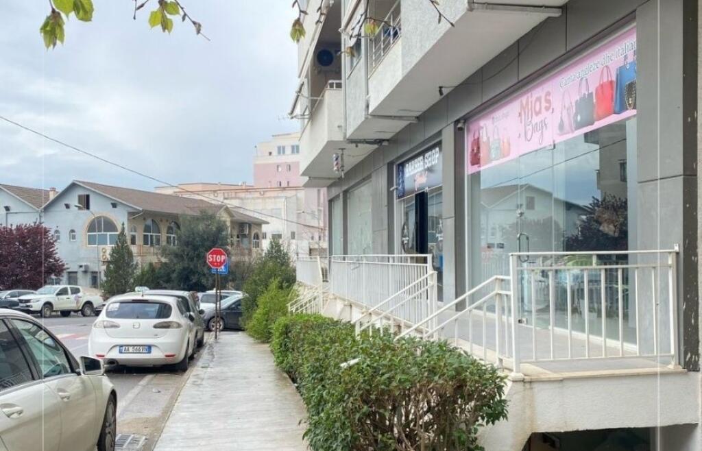 VENDITA, AMBIENTE COMMERCIALE, FRESKU, TIRANA