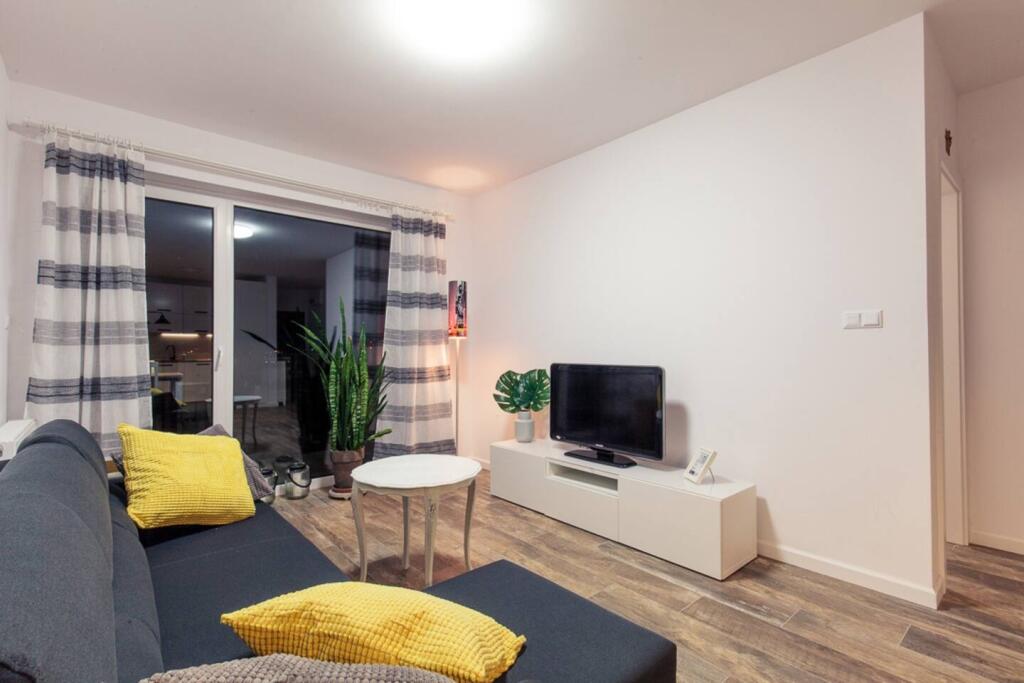Apartment For Rent 2+1+parking space in Don Bosko (ID B2201409) Tirana.