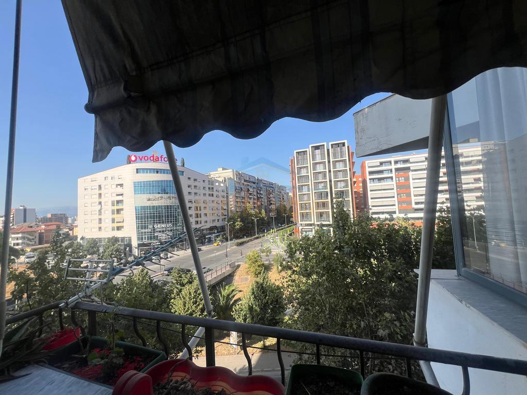 Affitto, Appartamento 2+1, Palazzo con Freccia, Tirana