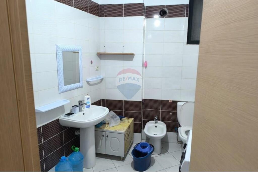 Apartment 1+1 for rent in Misto Mame !
