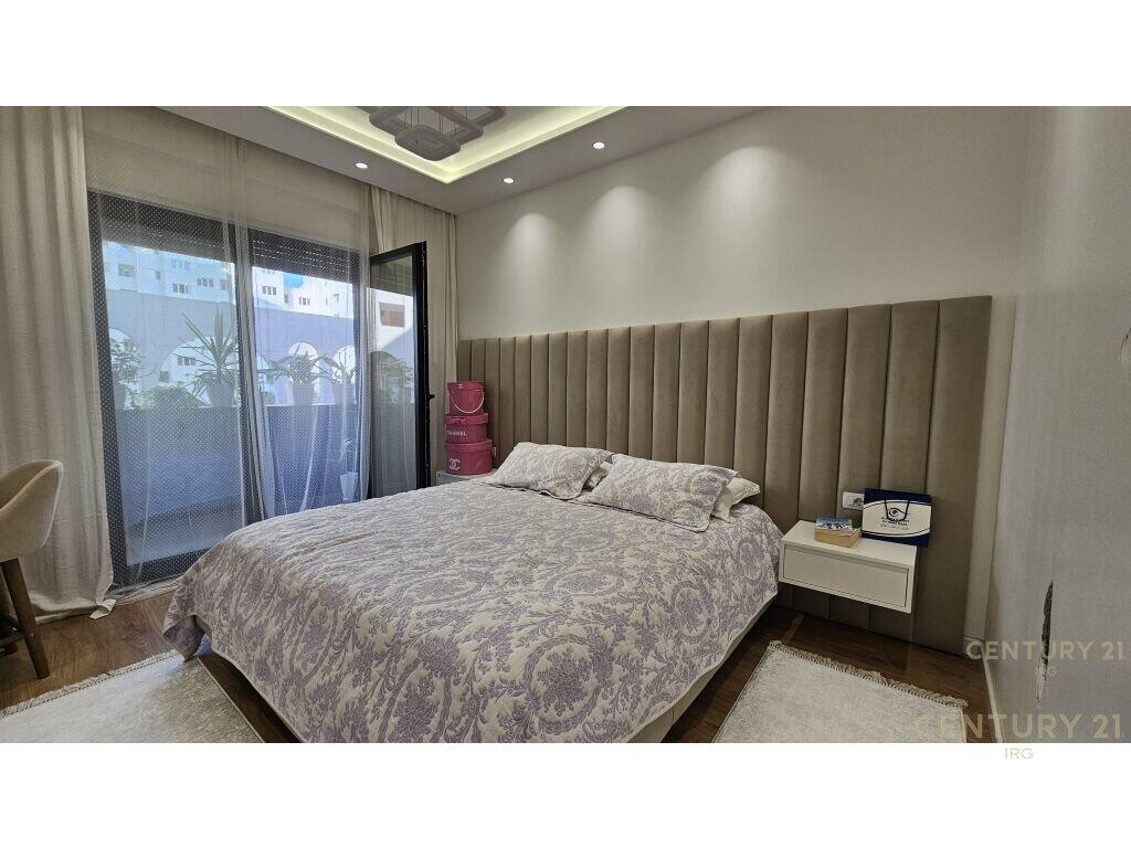For sale – Apartment 2+1+2 with Parking Space, Residence “Oasis”, New Ring