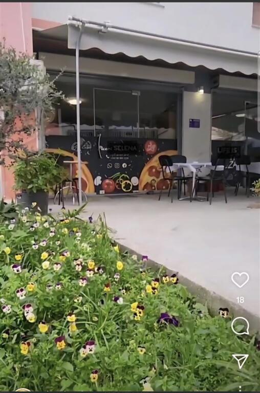 Business premises with veranda, dry lake, 500 euros