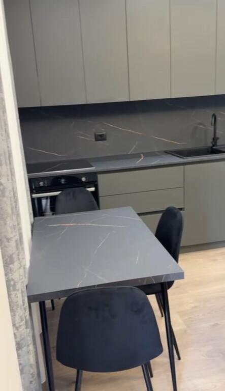 Apartament 1+1 për Shitje – Liqeni i Thatë, pranë “Mirë Zotit”
