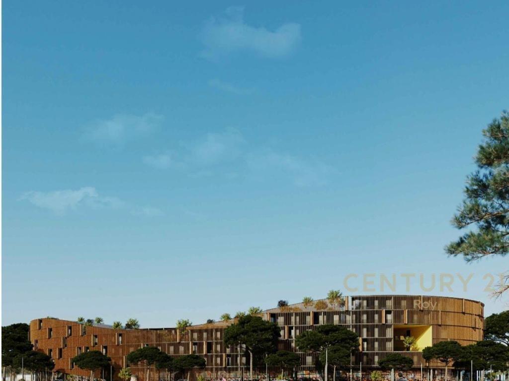 VENDESI APPARTAMENTO 1+1 CON CORTILE NEL RESIDENCE EON, GOLEM!
