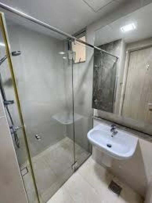 Apartament me qera 2+1 tek Pazari i Ri (ID B221341) Tirane