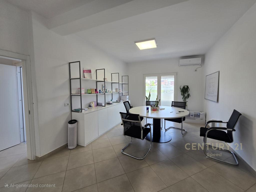 4-Storey Villa for rent in the Misto Mames area!!
