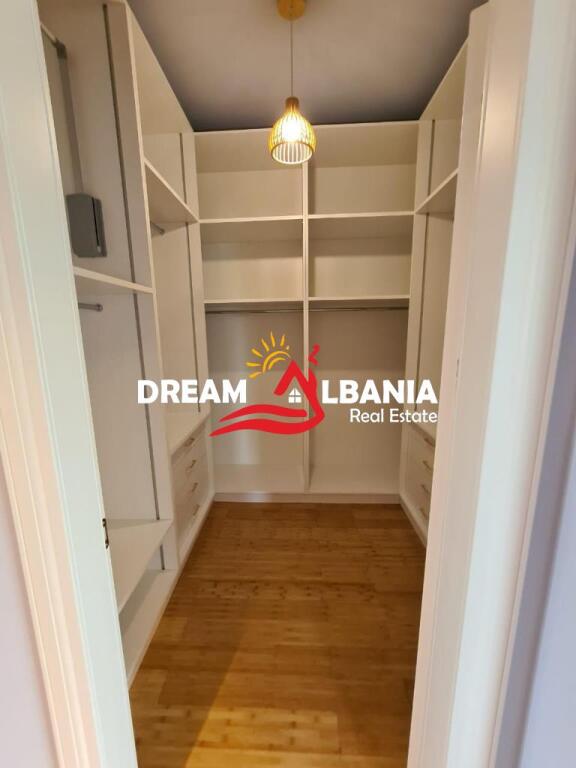 Luxury 3+1 apartment at “Joy Rezidenc” near TEG in Tirana (4231278)
