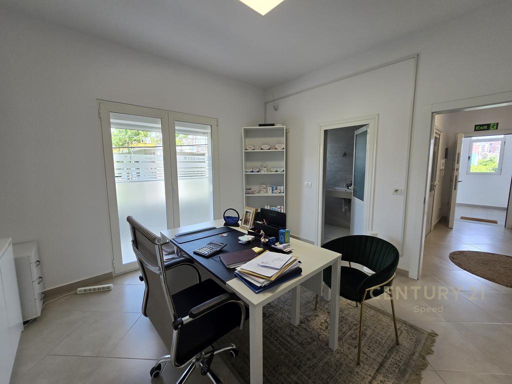 4-Storey Villa for rent in the Misto Mames area!!