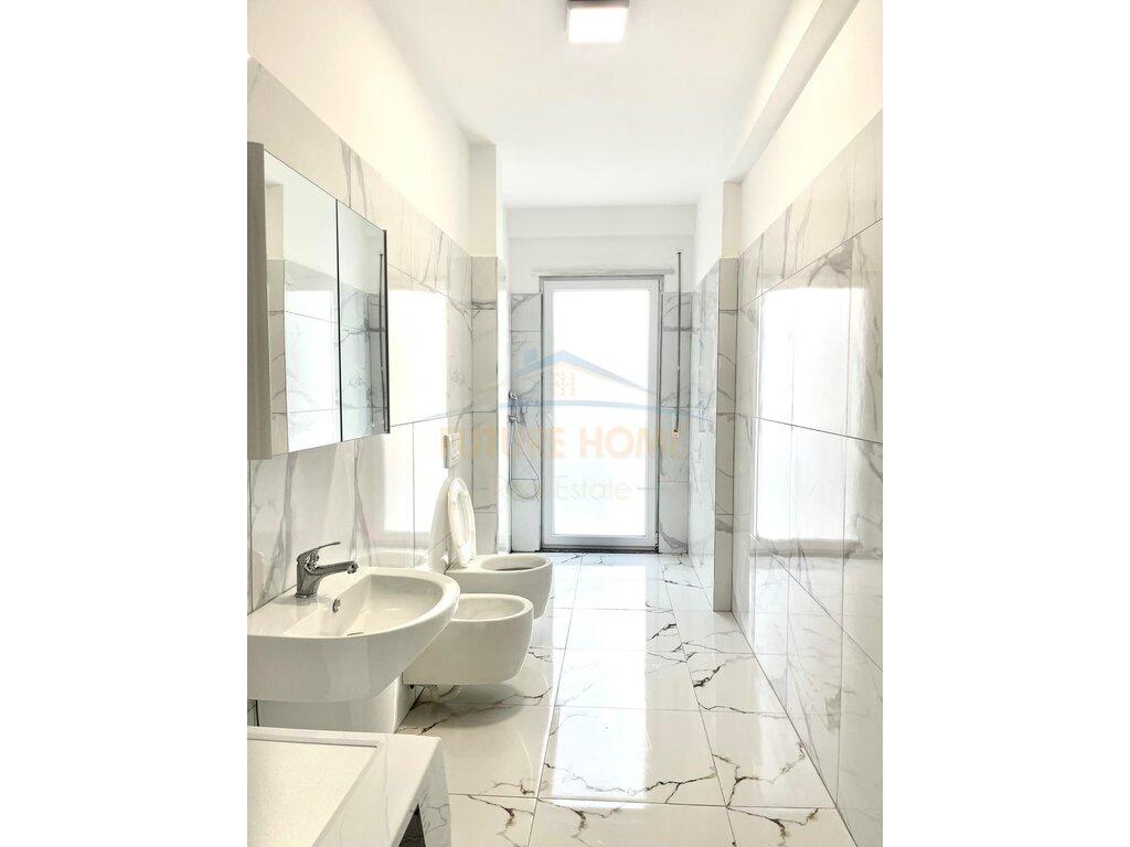 Rent, Apartment 1+1+Veranda, Unaza e Re.