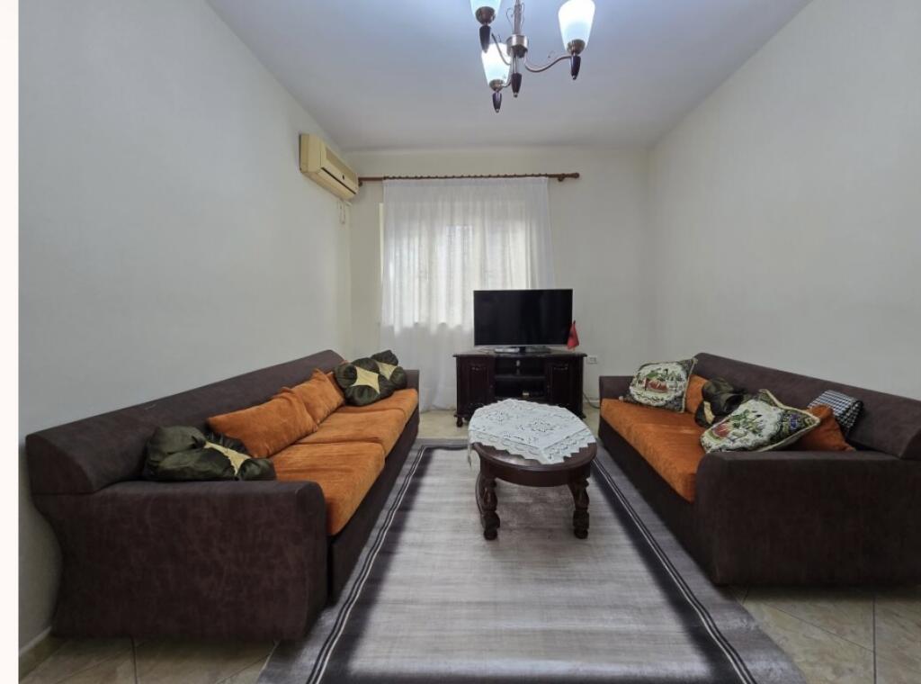 2+1, furnished near the tobacco mosque, ebasani street, 550 euro