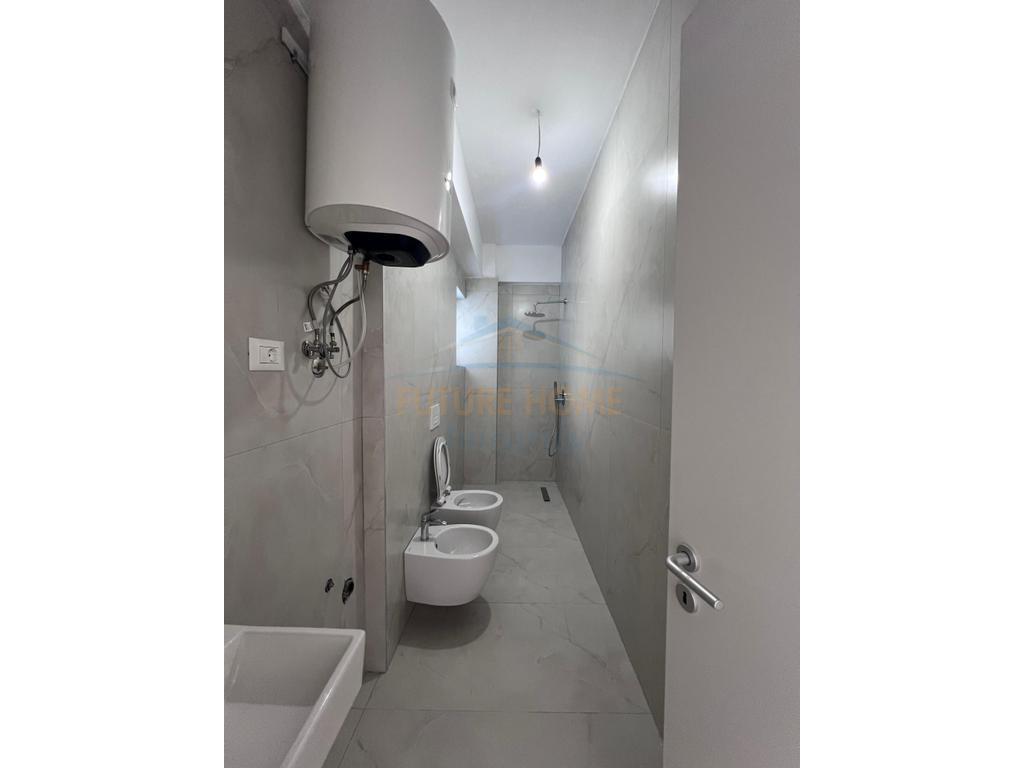 In vendita, Appartamento 1+1, Residenza Oxa, Tirana.