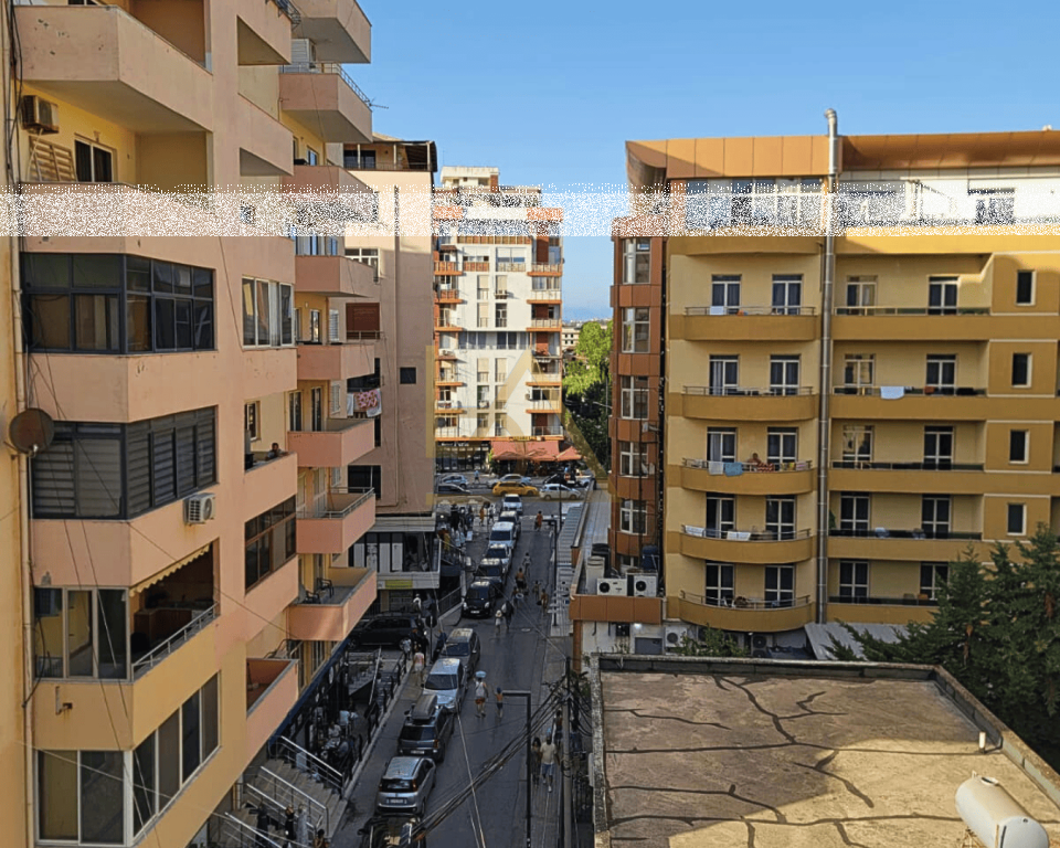 Appartamento in Affitto – Quartiere N. 13, Durrës