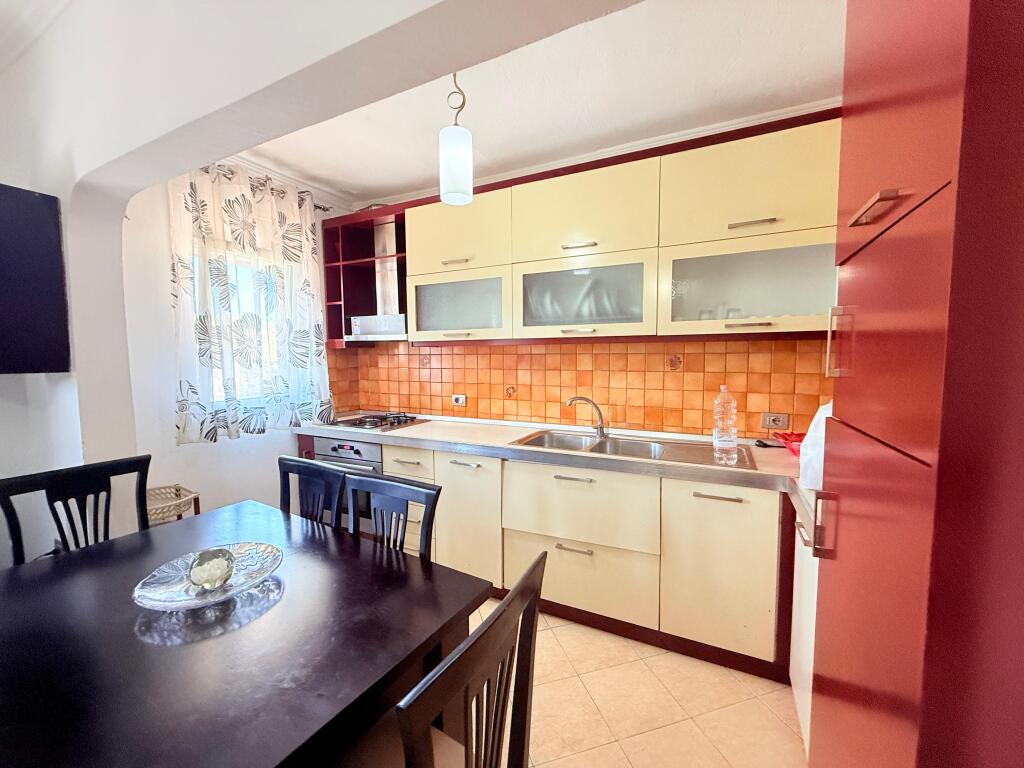 2+1 Apartment for Rent – Building with Arrow