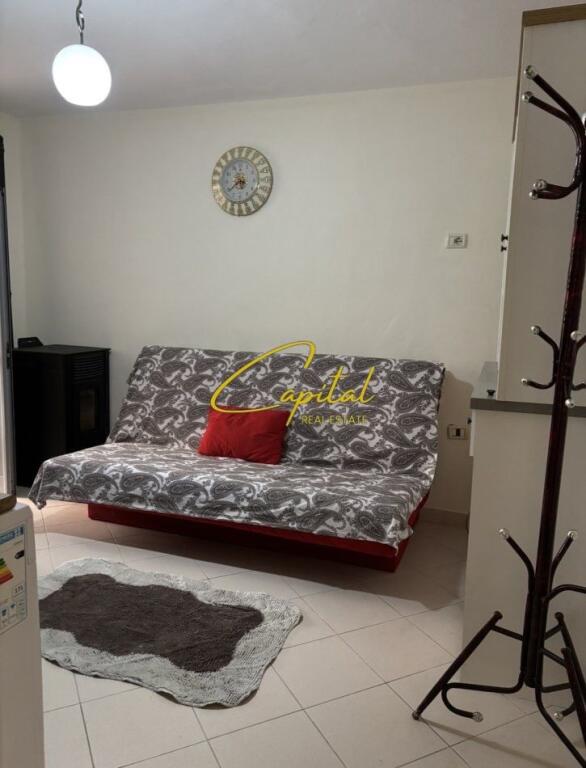 APARTAMENT ME QERA 1+1 MYSLYM SHYRI 450 EURO