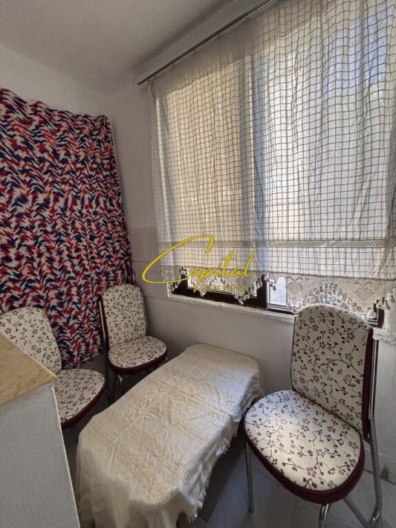 APARTAMENT ME QERA 1+1 MYSLYM SHYRI 450 EURO