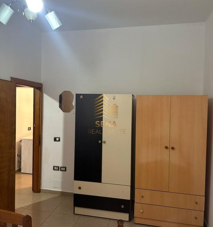 Affitto, Ingresso Privato 1+1, Alla fine del Nuovo Viale – Sottostazione Elettrica, 320 ALL/mese