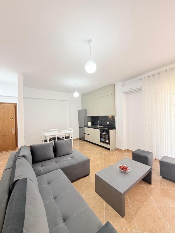 🏡 Affittasi – Lungomare, Vlorë