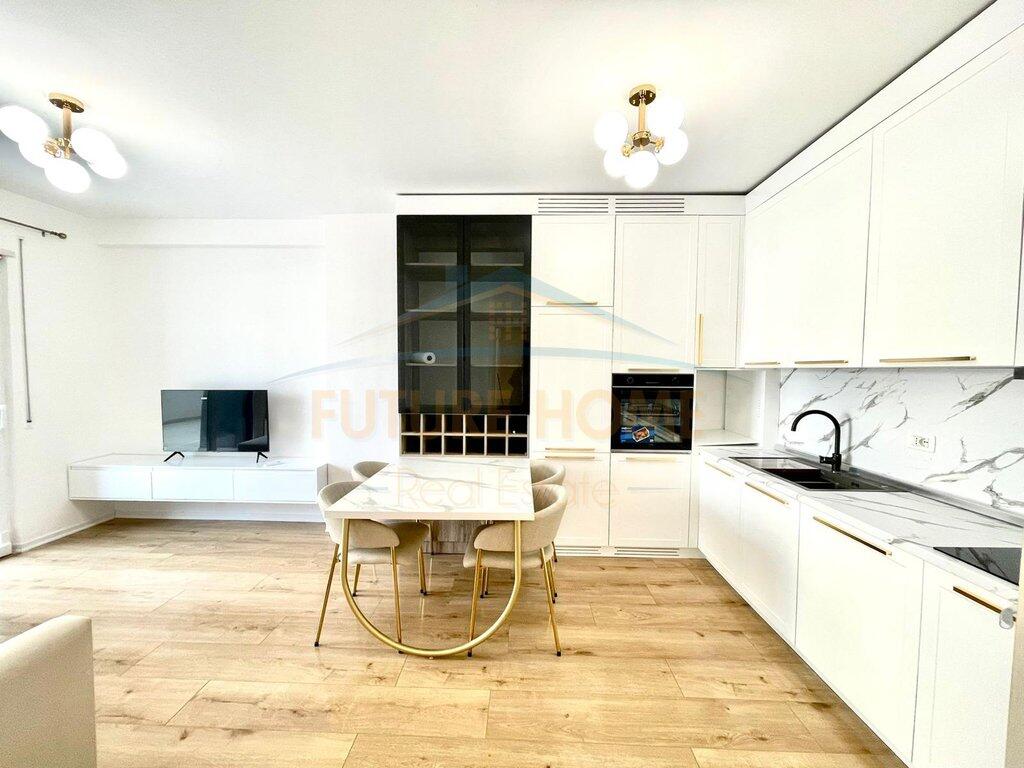 Rent, Apartment 1+1+Veranda, Unaza e Re.
