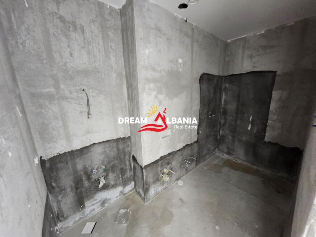Apartment 2+1+2 for sale at Lake View near the Lake in Tirana ( ID 41211594 )