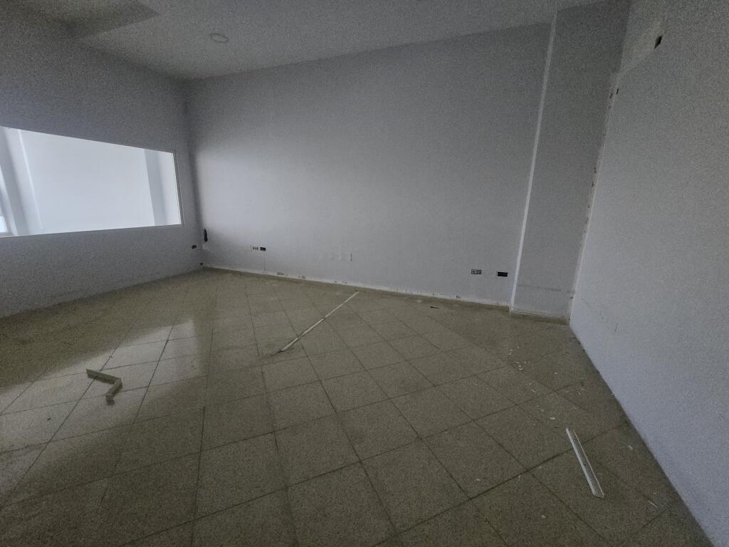 OCCASION Business Unit for Sale at Kodra e Diellit Street