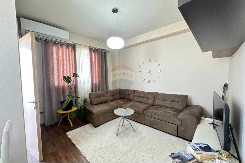 Apartament 2+1 per qira Rruga 5 maji
