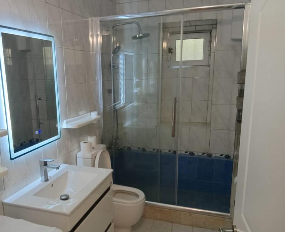 APARTAMENT ME QERA 2+1 PAZARI I RI 700 EURO
