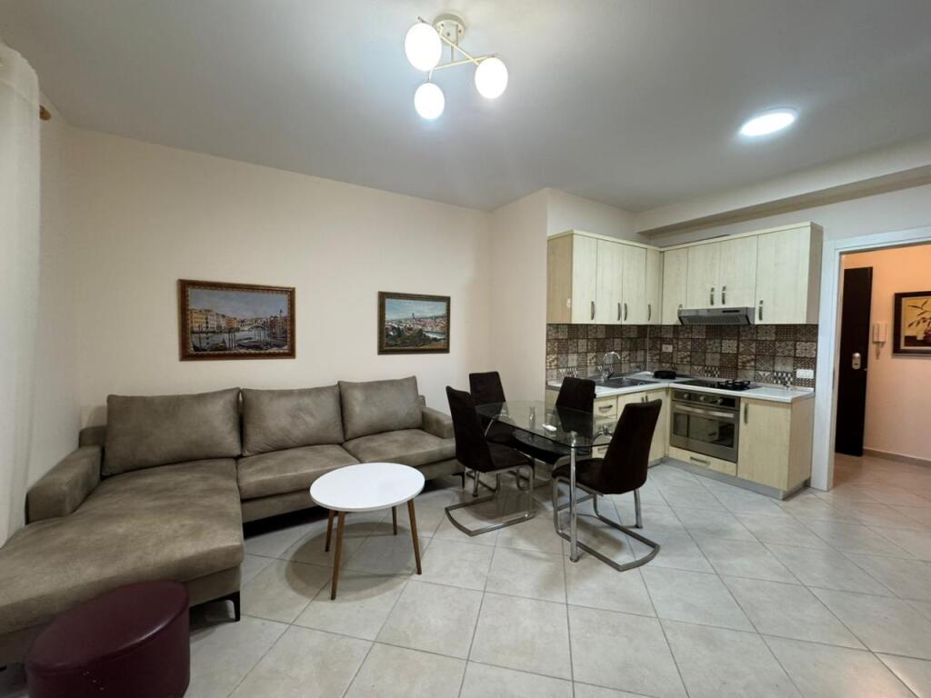 🏢Kodra e Diellit,Complesso NOVA, affittasi appartamento 2+1 arredato: 55.000 Leke