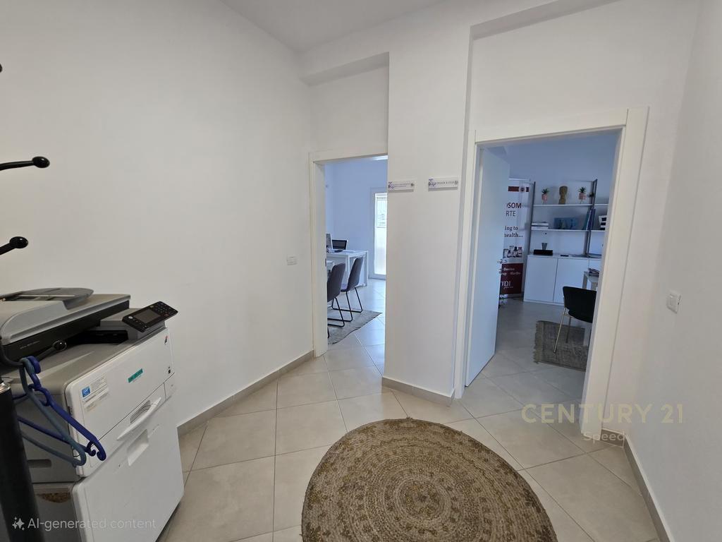 4-Storey Villa for rent in the Misto Mames area!!