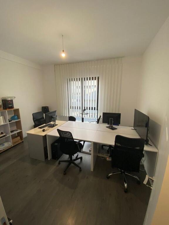 ZYRE ME QERA 133 M2 SQUARE 21 950 EURO