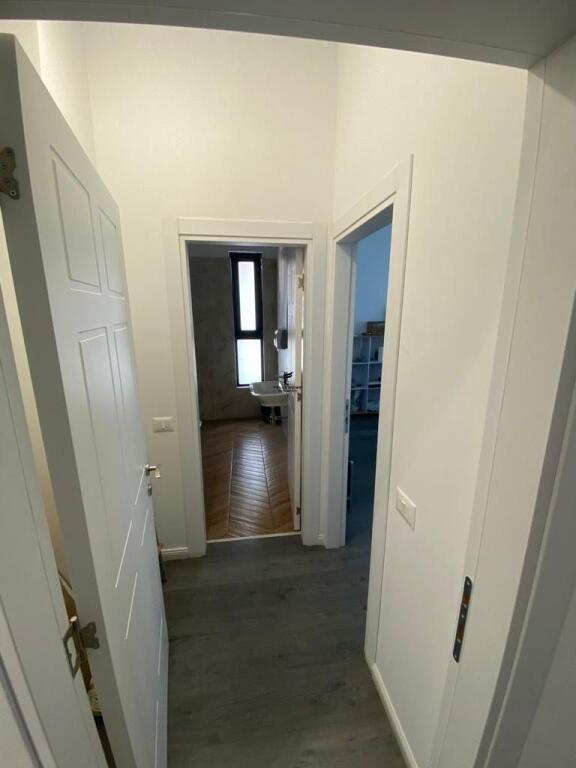 ZYRE ME QERA 133 M2 SQUARE 21 950 EURO