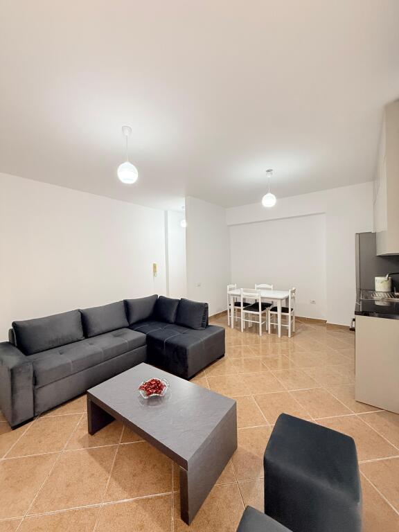 🏡 Affittasi – Lungomare, Vlorë