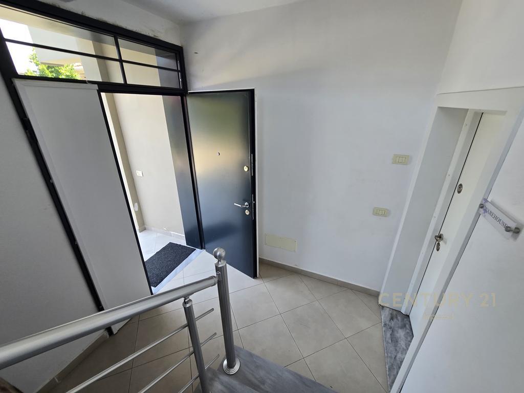 4-Storey Villa for rent in the Misto Mames area!!