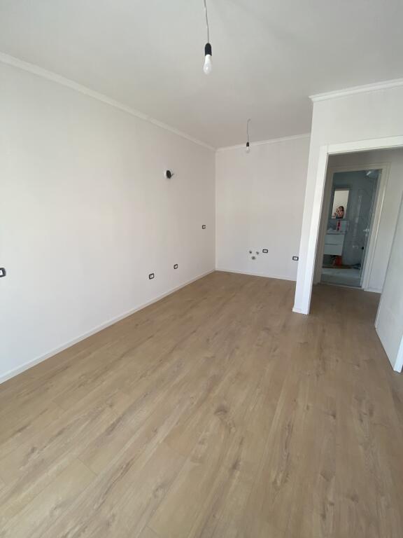 2+1, invested, 5th floor without elevator, Don Bosko, 128000