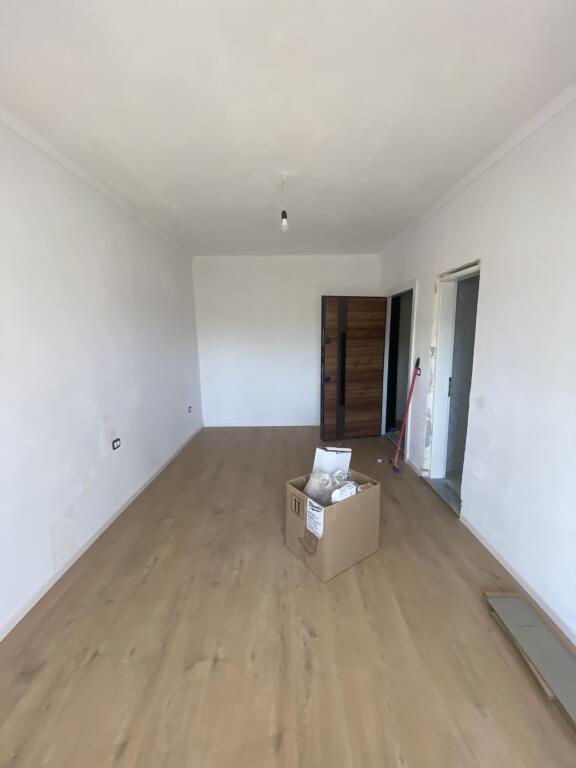 Gas station, invested, 5th floor without elevator, Don Bosco 68 thousand euros