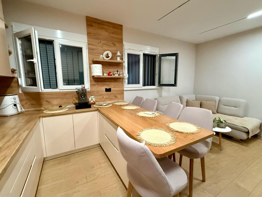 APPARTAMENTO 2+1 IN VENDITA, VIA DIBRËS