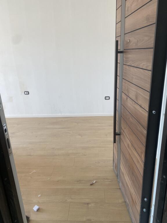 Gas station, invested, 5th floor without elevator, Don Bosco 68 thousand euros