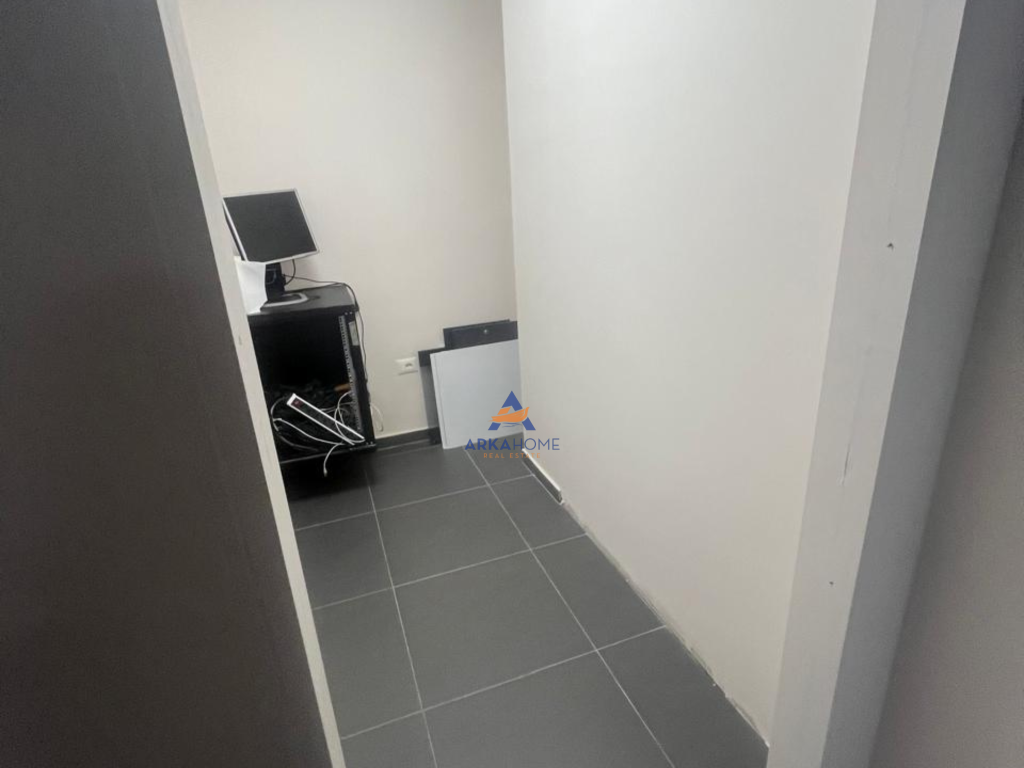 PREMISES FOR RENT 200 M2 AT "ZOOLOGICAL GARDEN" 2000 EURO