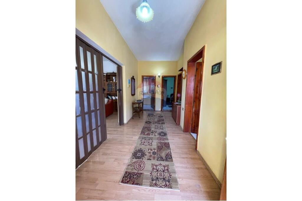 Apartament 2+1+2 per qira Rruga e Elbasanit !