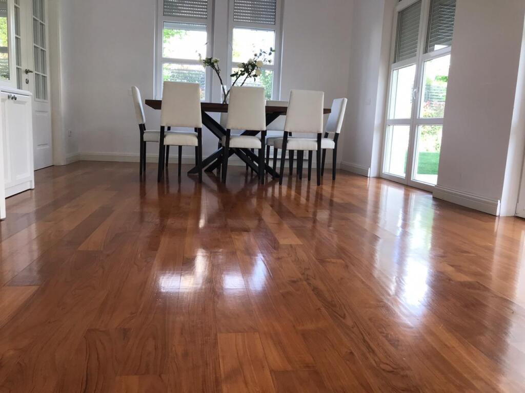 Villa for Rent in Rolling Hills!