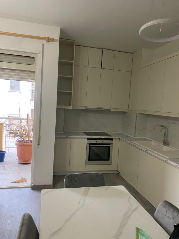 For rent 2+1+parking DRY LAKE 700€