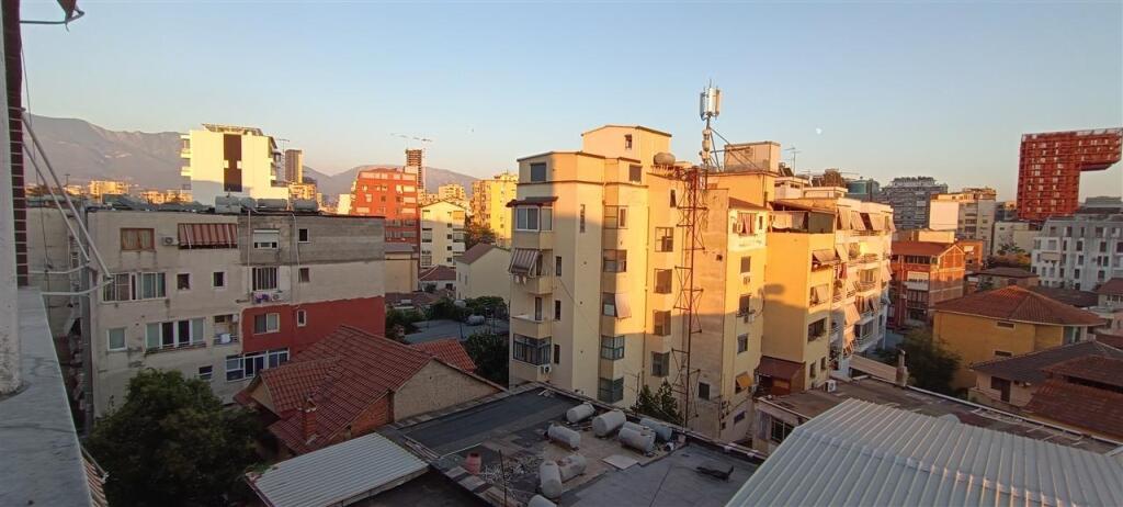 Affittasi appartamento 1+1 presso Mozaiku di Tirana