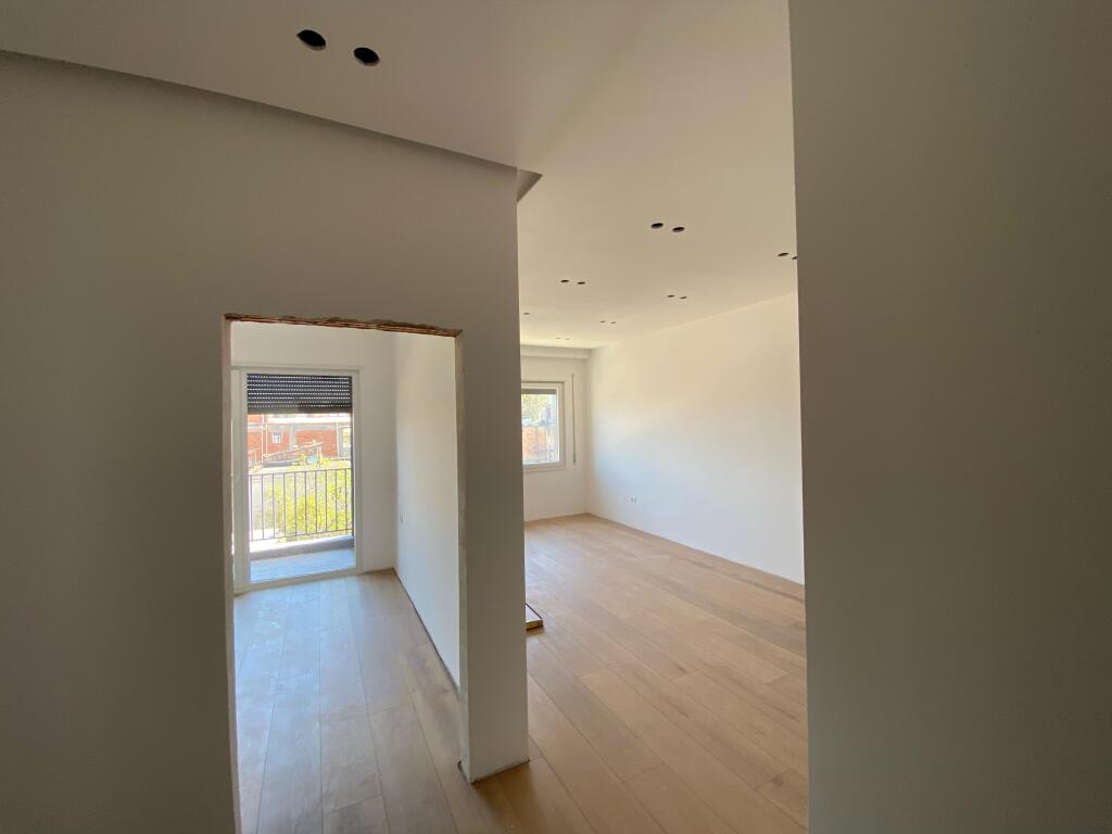 Office Space for Rent with 2 Balconies, near American 3!