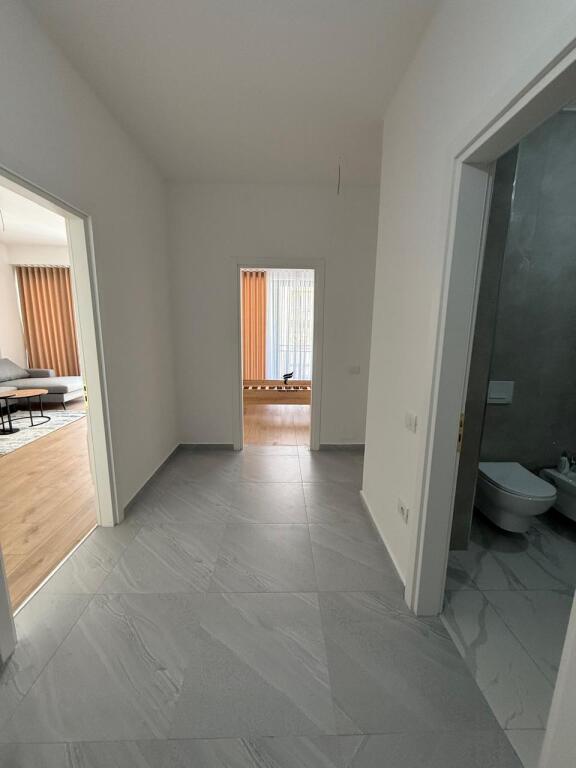 Apartament me qera