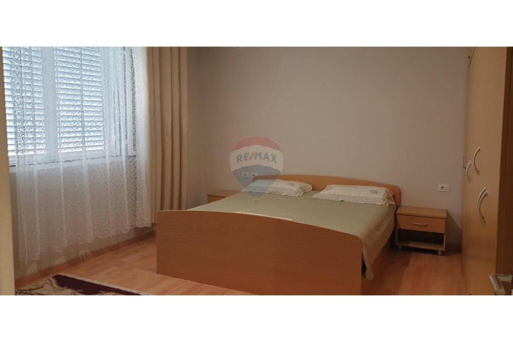 2+1 apartment for rent at Vilat Amerikane !