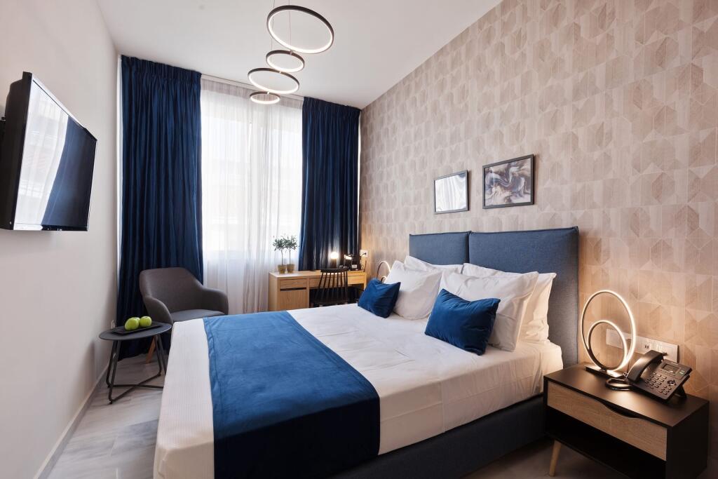Hotel In Vendita A Qeparo (ID BR05) Tirana