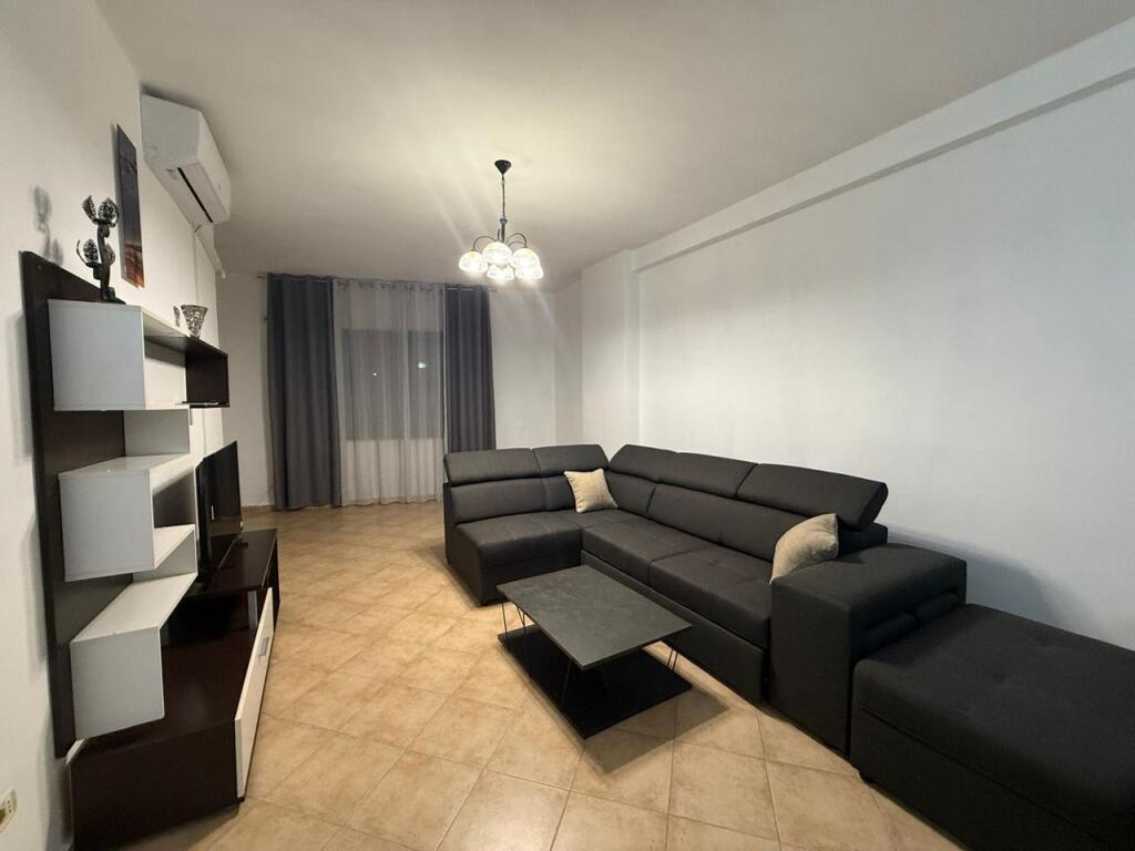 APARTAMENT ME QERA 1+1