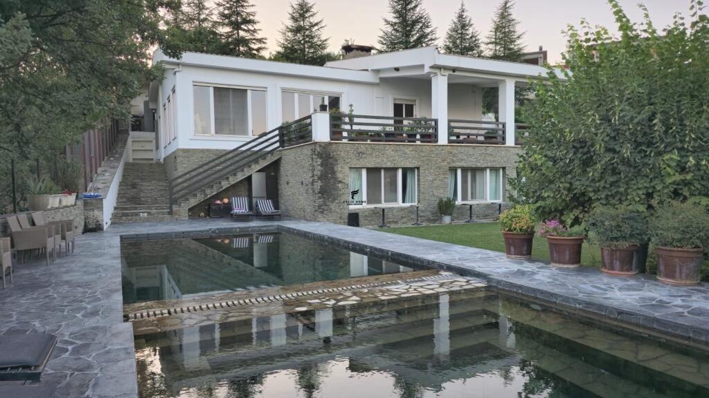 VILLA FOR RENT 2250 M2 TEGU 8500 EURO