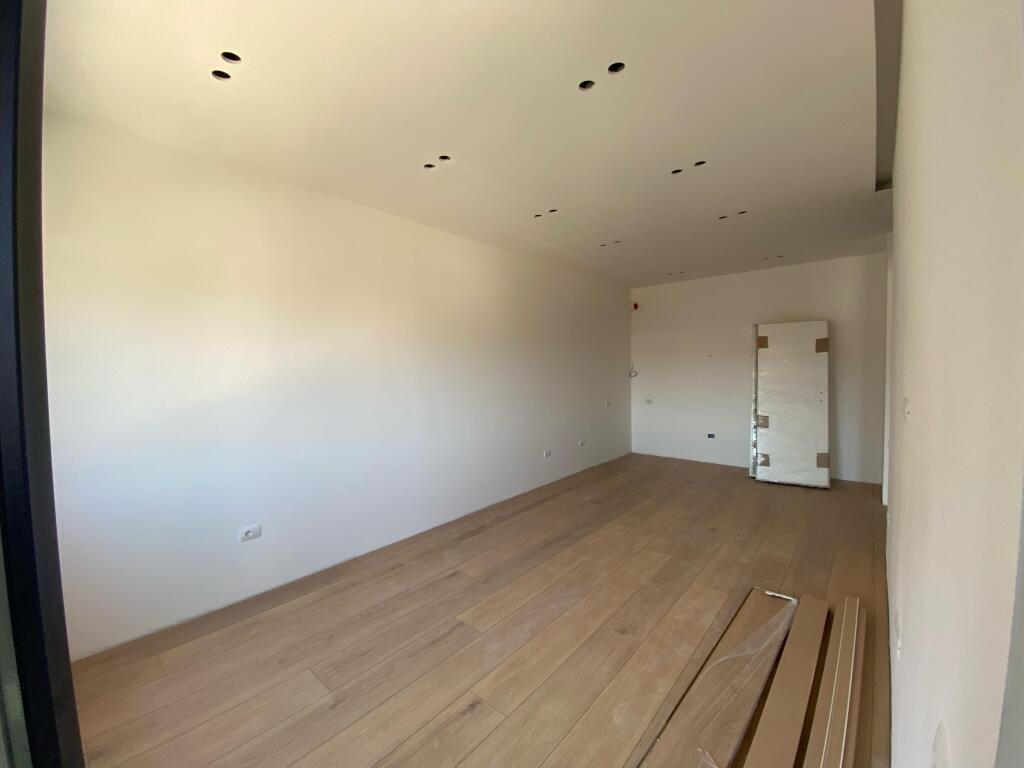 Office Space for Rent with 2 Balconies, near American 3!